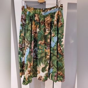 Retrolicious mid length flare skirt